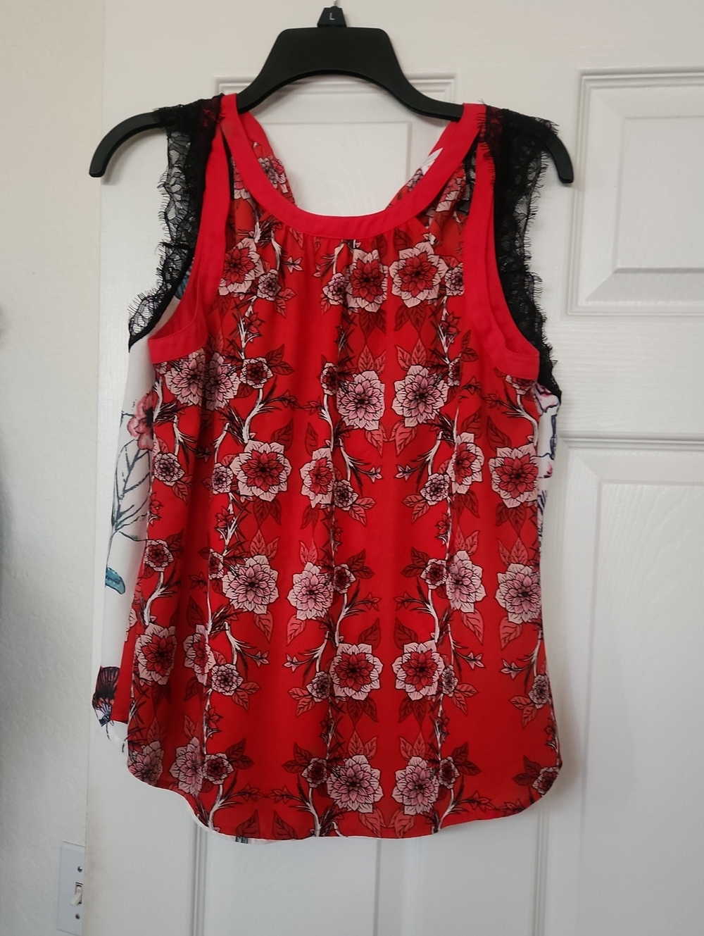 Candie's Red Floral Lace-Trim Sleeveless Camisole